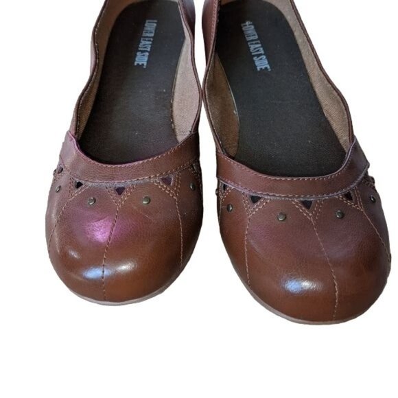 LOWER EAST SIDE WOMENS BROWN FAUX LEATHER LOW WEDGE HEELS SLIP ON SHOES SIZE 8.5 - Picture 5 of 13